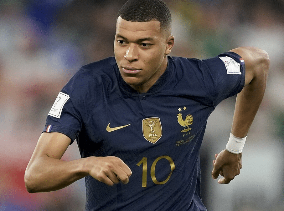 Kylian Mbappé do Realu Madrid!