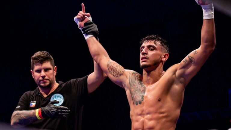 Vašek Sivák vítězí nad Królikem!