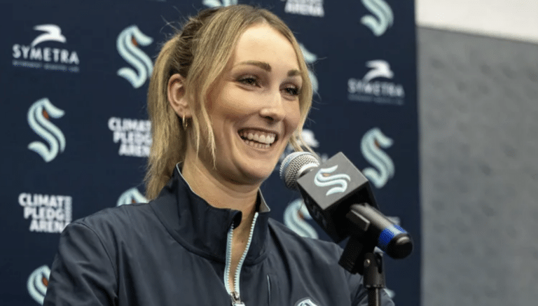 Jessica Campbellová se stane první ženou, která bude působit na střídačce v NHL!!!